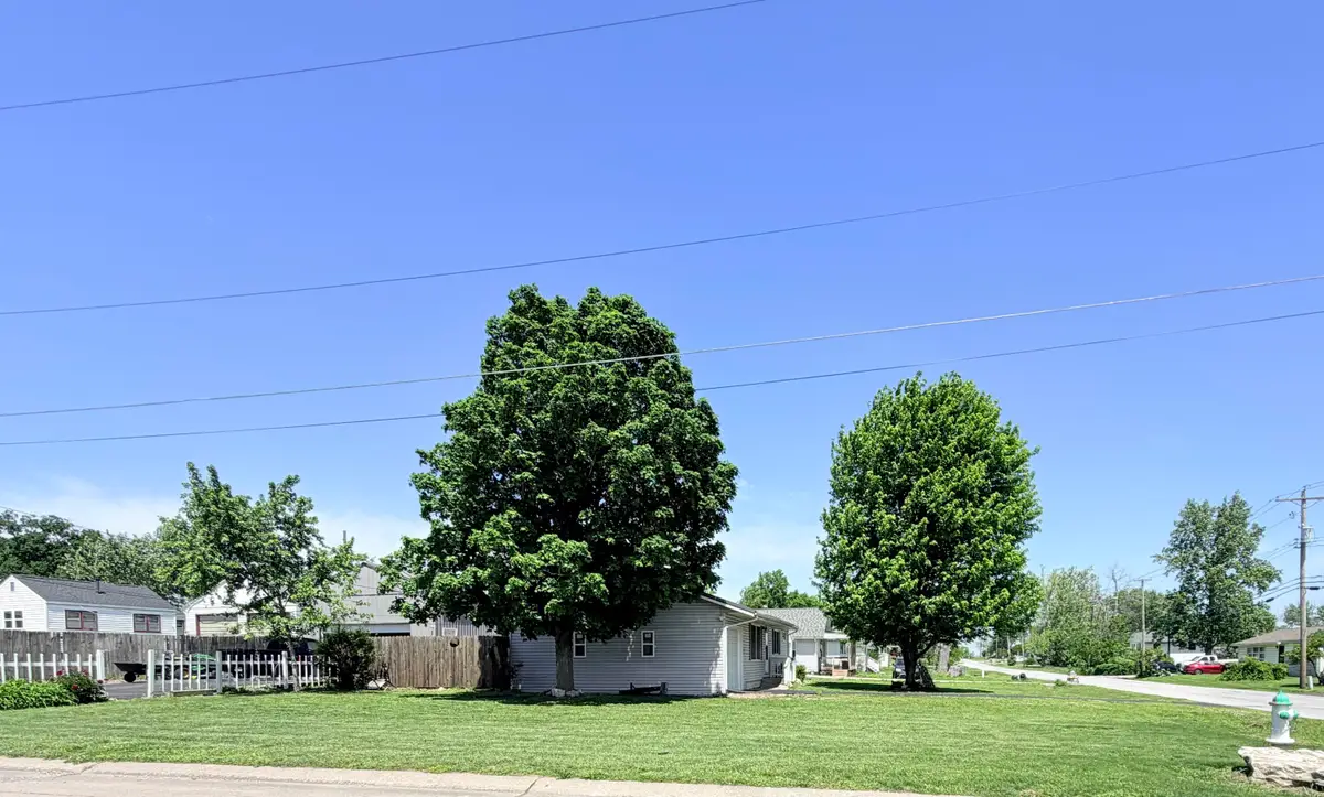 1505 N Jefferson Street, Mexico, MO 65265 - #1