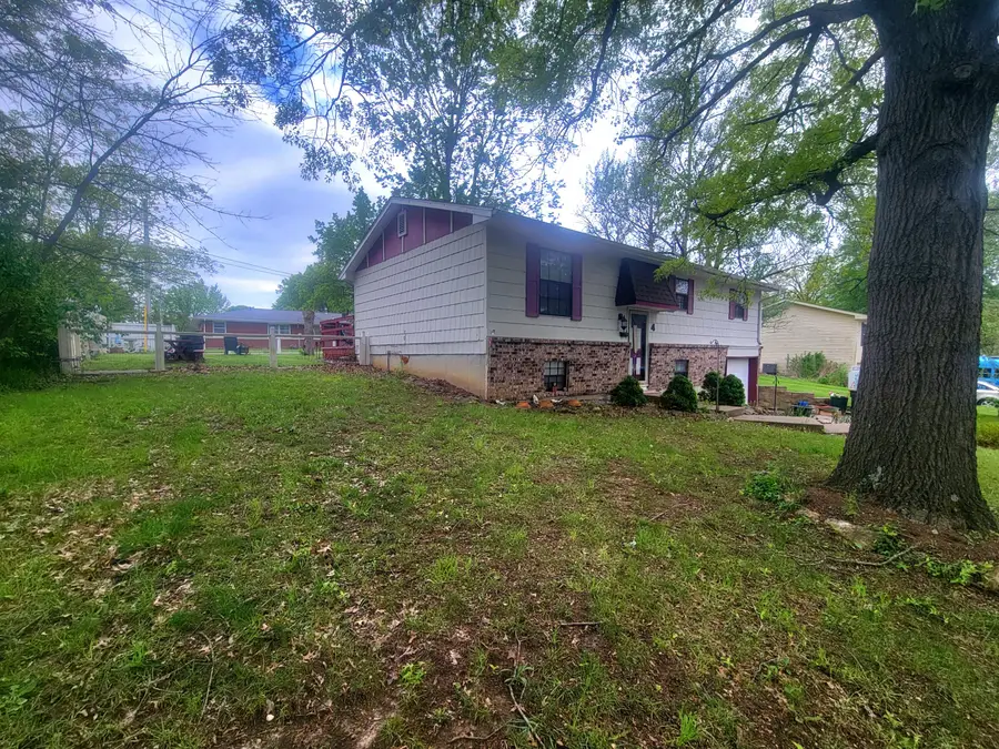 4 Lynn Avenue, Fulton, MO 65251 - #3