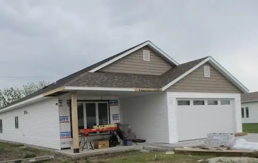 814 N Barela Circle, Centralia, MO 65240