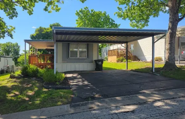 19803 E 47 Street, Blue Springs, MO 64015