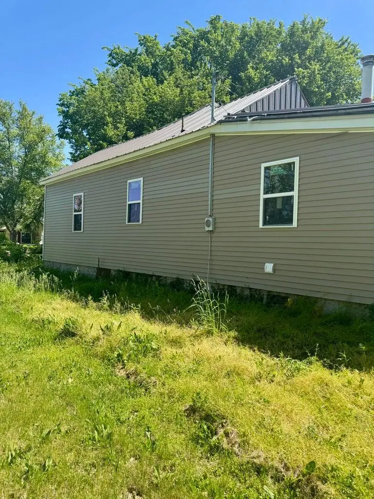 912 Bond Street, Moberly, MO 65270 - #2