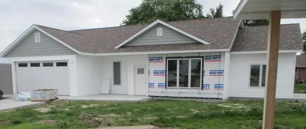 820 N Barela Circle, Centralia, MO 65240 - #1