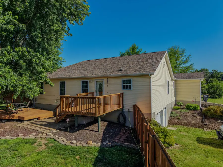 5542 Maple Leaf Drive, Fulton, MO 65251 - #3