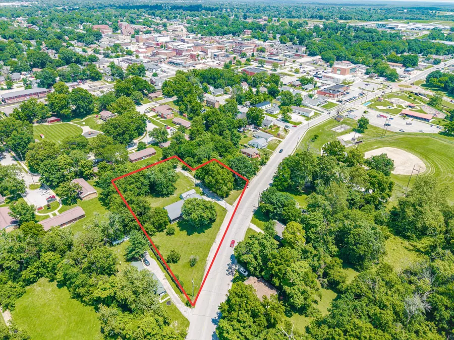 215 & 217 W 2nd Street, Fulton, MO 65251 - #2