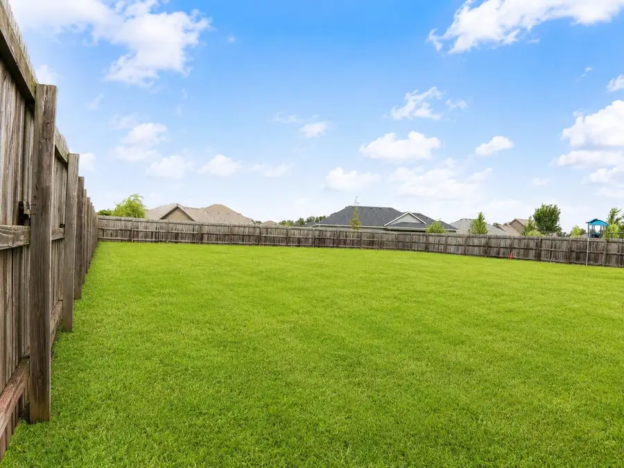 947 Lockport Drive, Centralia, MO 65240 - #3