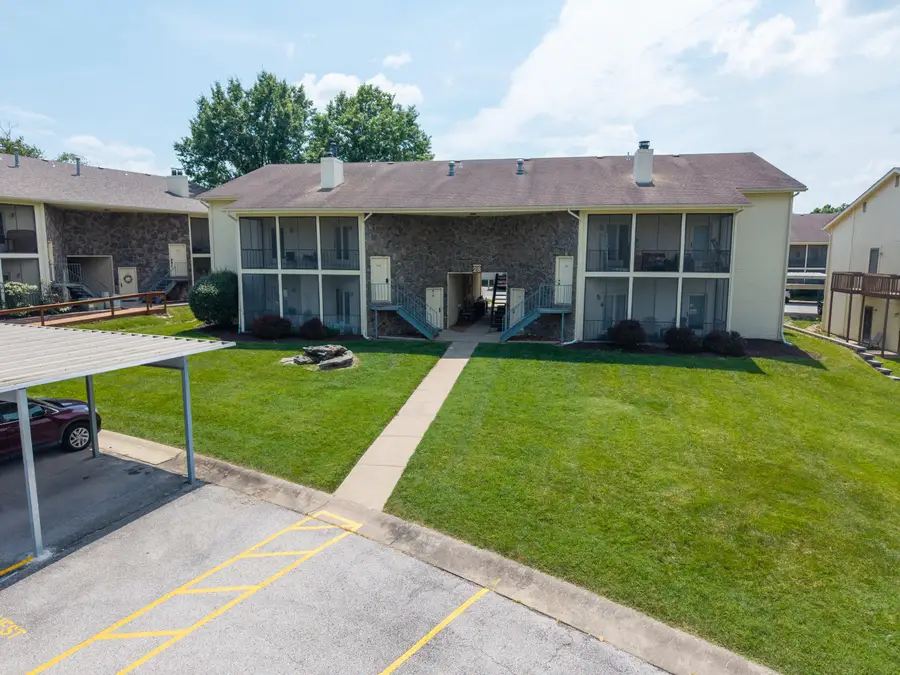 2808 Park De Ville Place, Columbia, MO 65203 - #3