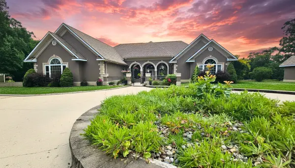 2805 State Road Aa, Holts Summit, MO 65043