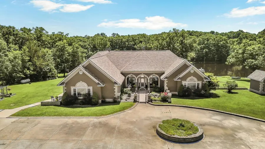 2805 State Road Aa, Holts Summit, MO 65043 - #2