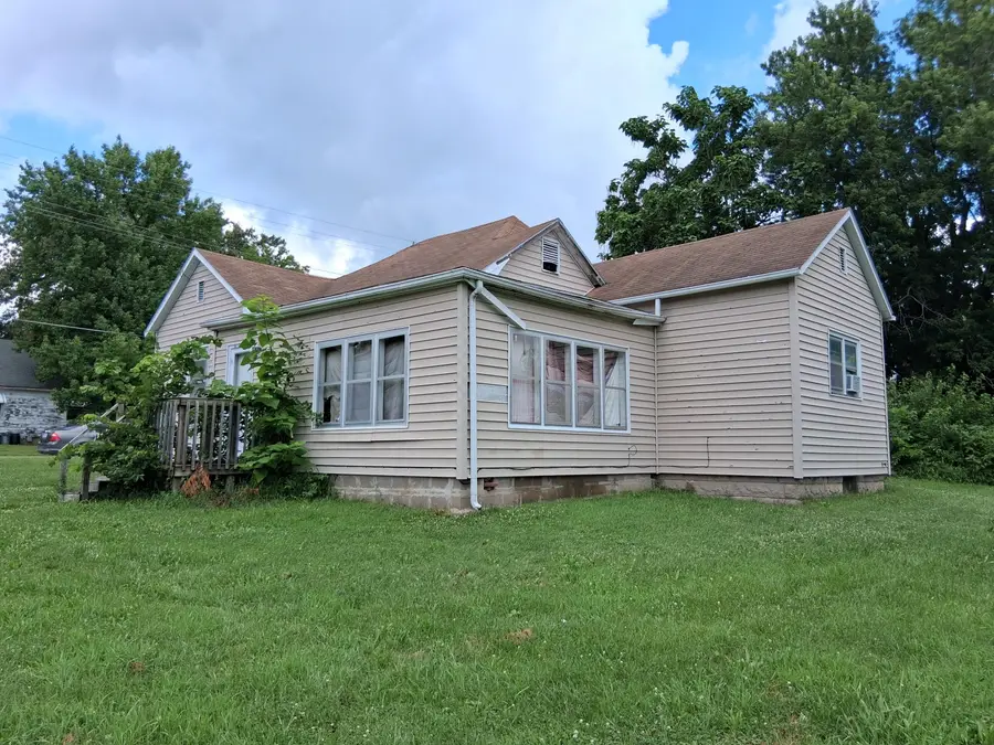 1020 N Washington Street, Mexico, MO 65265 - #2