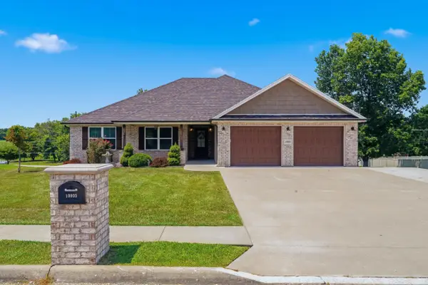 10905 Broadacre Drive, Holts Summit, MO 65043