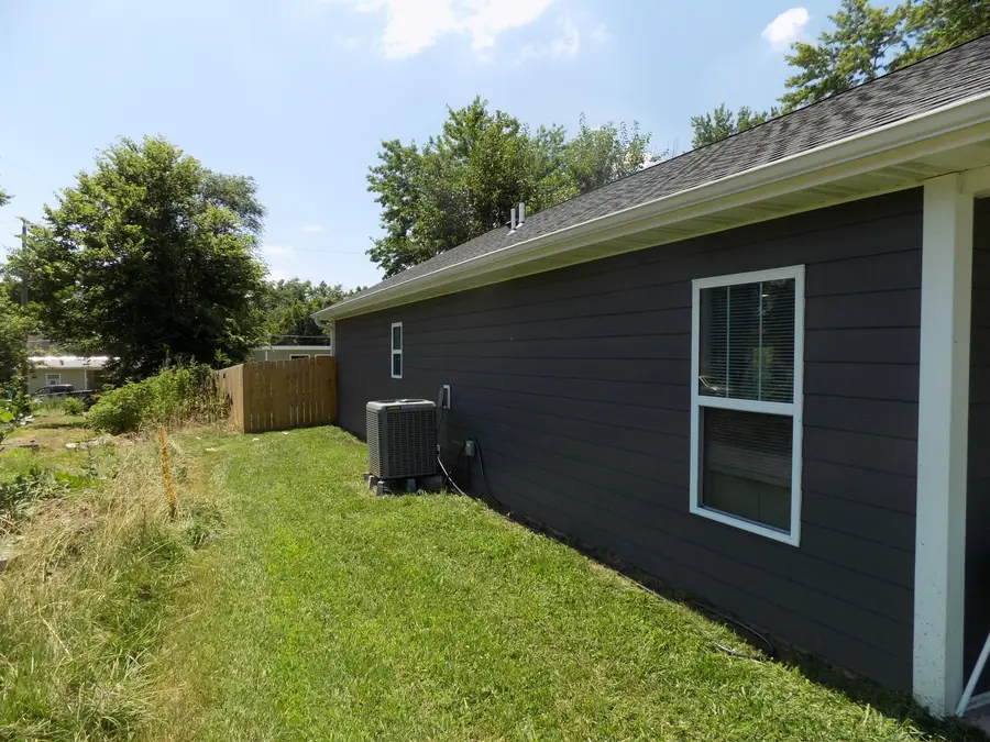 534 Barrow Street, Moberly, MO 65270 - #2