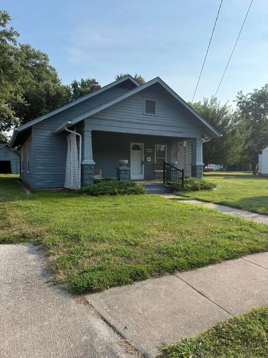 1013 W Boulevard Street, Mexico, MO 65265 - #2
