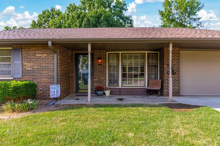 106 Meadowlake Drive, Mexico, MO 65265 - #3