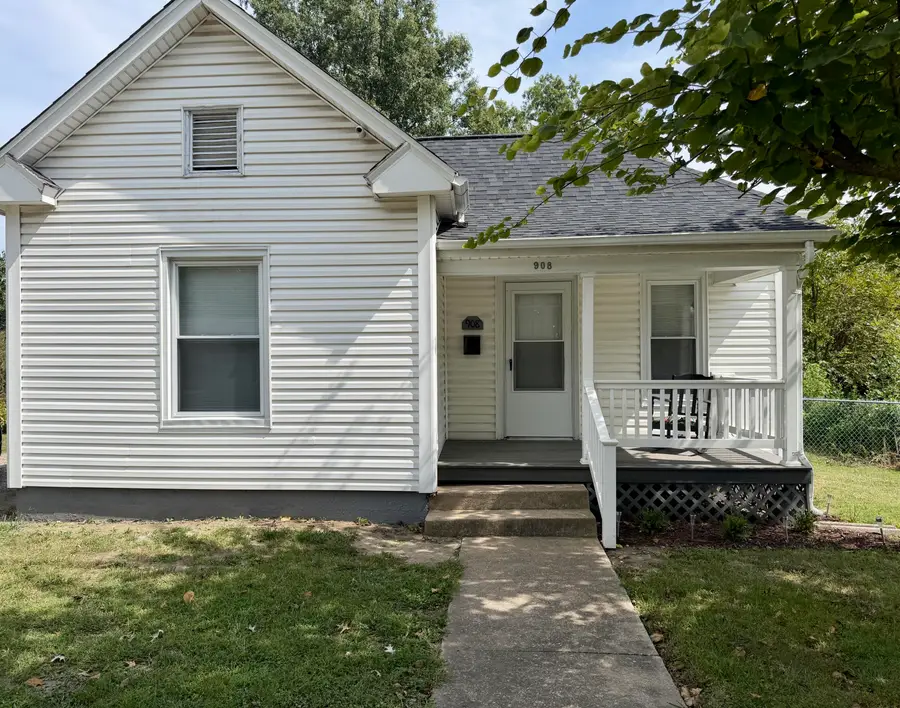 908 S Muldrow Street, Mexico, MO 65265 - #2