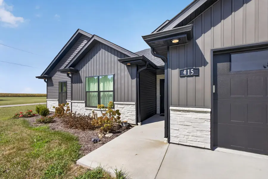 415 W Francis Street, Sturgeon, MO 65284 - #3