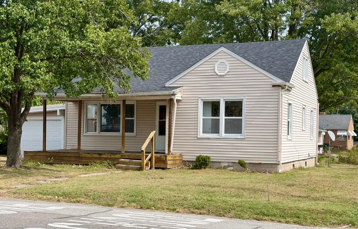 1320 S Morris Street, Mexico, MO 65265 - #1