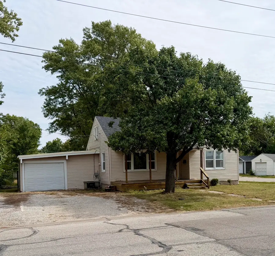 1320 S Morris Street, Mexico, MO 65265 - #2