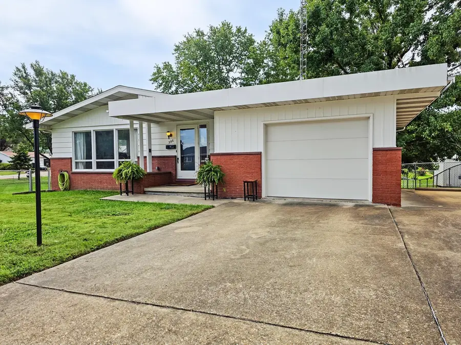 306 E Peters Avenue, Owensville, MO 65066 - #2
