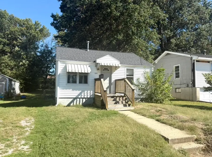 604 S Abat Street, Mexico, MO 65265 - #2