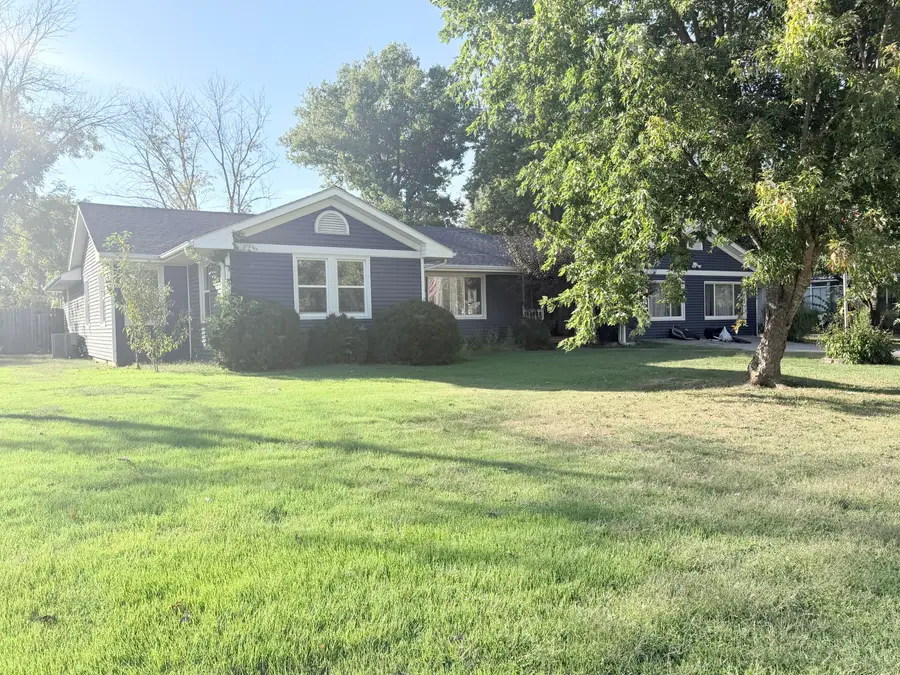 1405 S Western Avenue, Mexico, MO 65265 - #2