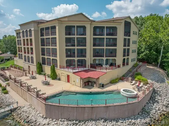 3168 Twin Rivers Point #1 E, Camdenton, MO 65020 - #3