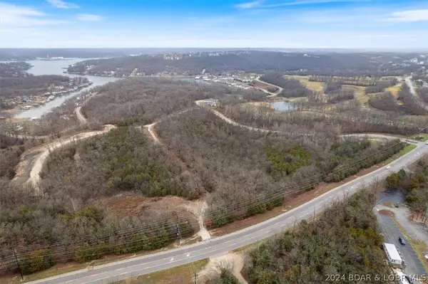 64 AC Horseshoe Bend Parkway, Four Seasons, MO 65049