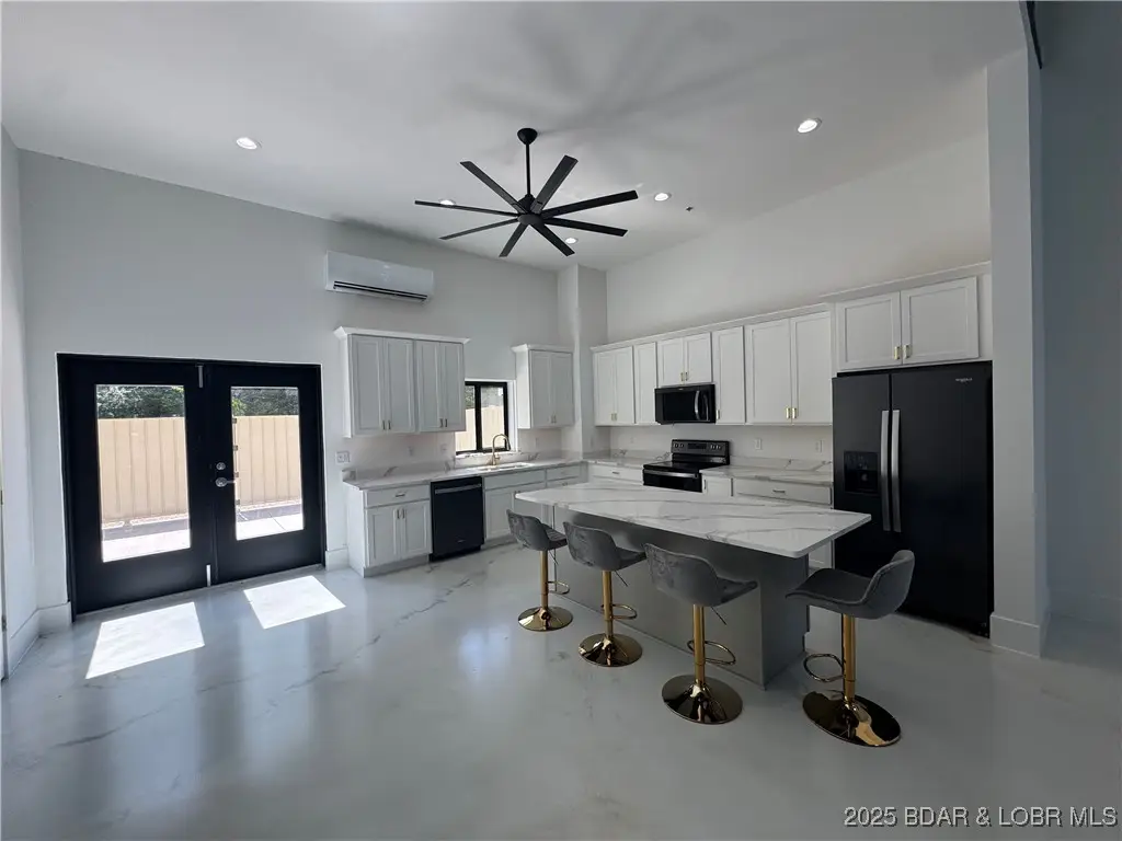 100 Blue Heron Hill #106, Lake Ozark, MO 65049 - Image #1