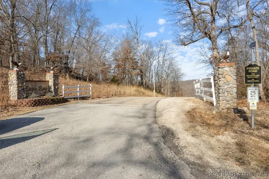 7801 Eagle Bay Drive, Buffalo, MO 65037 - Image #2