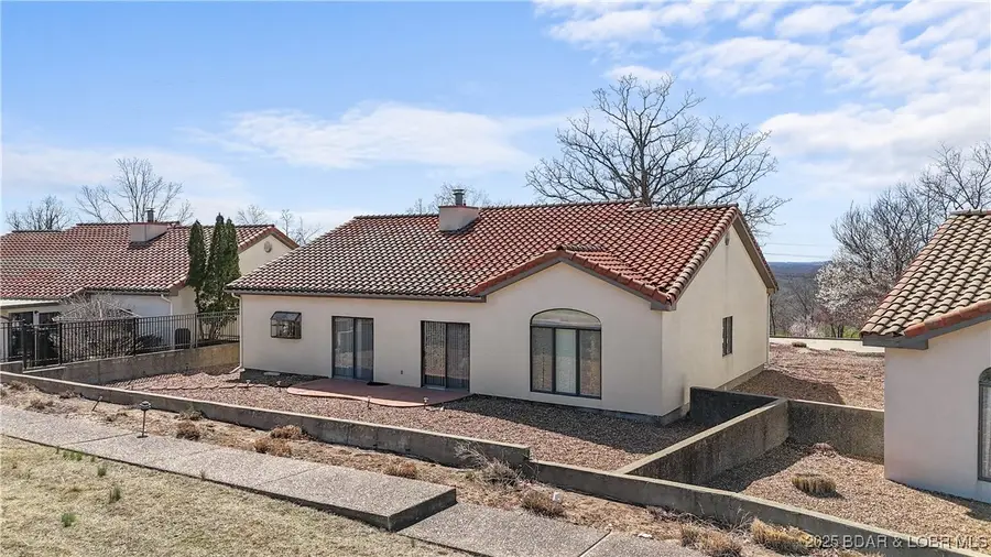 590 Racquet Club Drive #406, Lake Ozark, MO 65049 - #3