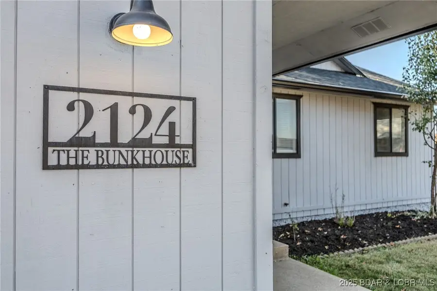 2124 Bittersweet Road, Lake Ozark, MO 65049 - #2