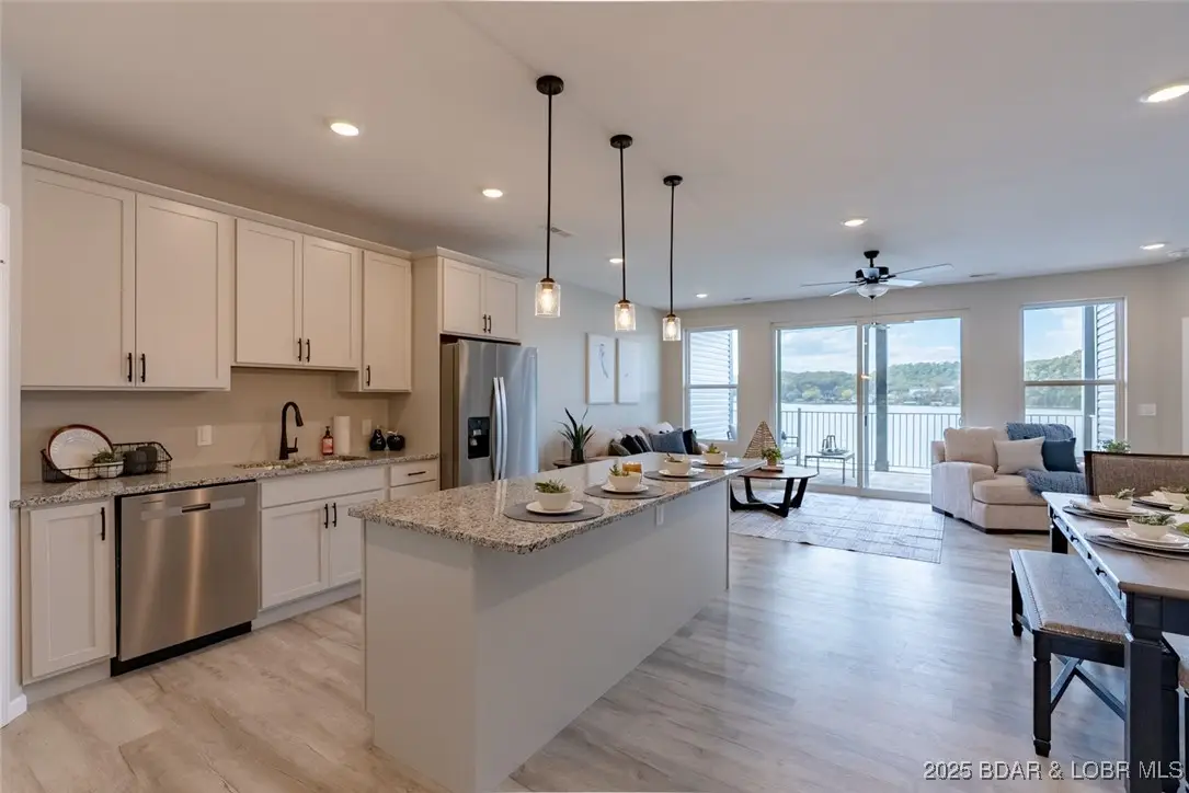 290 Plaza Beach Drive #5A, Camdenton, MO 65020 - Image #1