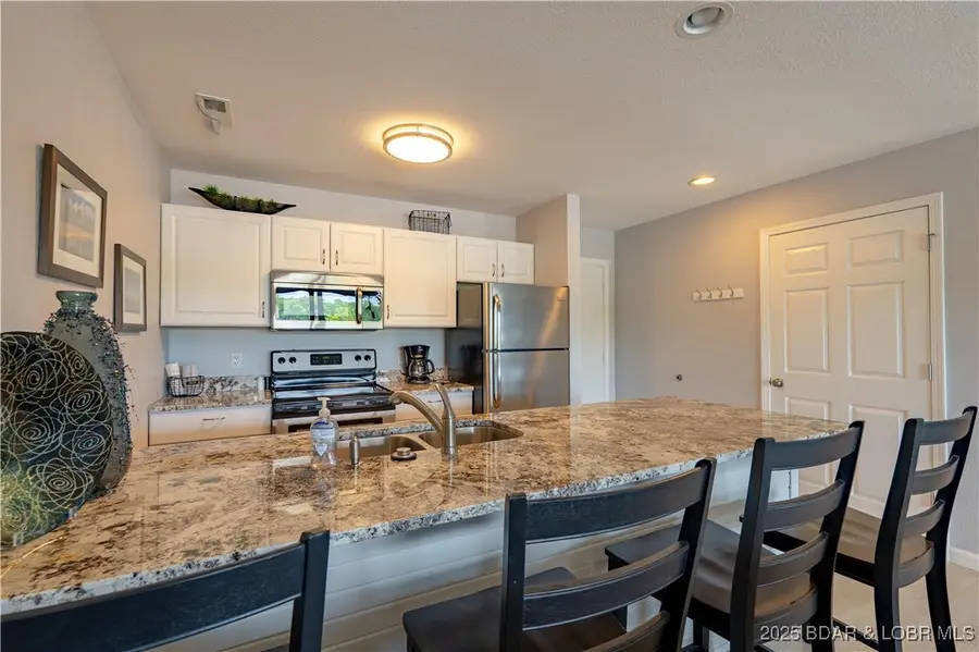 812 Indian Pointe #812, Osage Beach, MO 65065 - Image #2