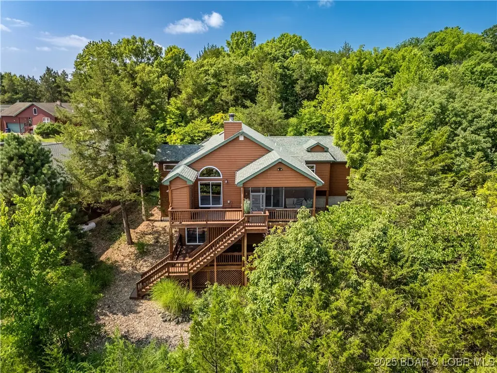 216 Weiskopf Way, Camdenton, MO 65020 - Image #1