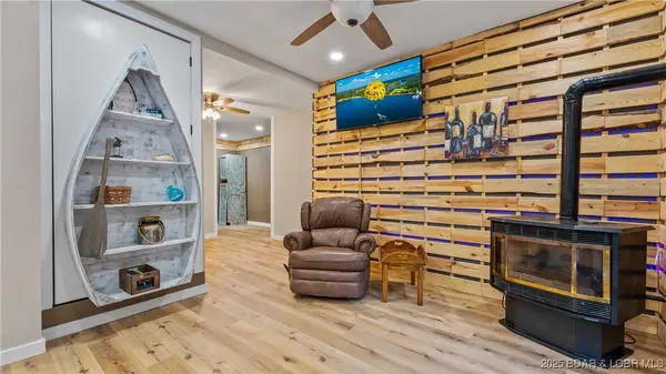 960 Spring Cove Road, Sunrise Beach, MO 65079