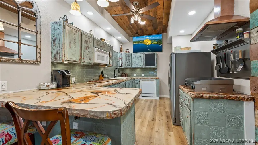 960 Spring Cove Road, Sunrise Beach, MO 65079 - Image #3