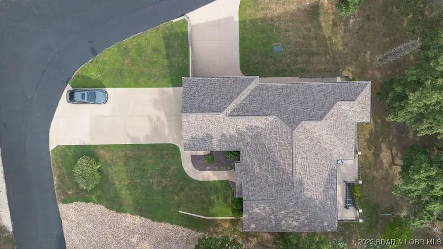 30780 Timberlake Village Circle, Rocky Mount, MO 65072 - Image #2