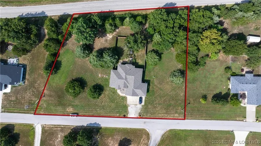 115 Twisted Oaks Drive, Camdenton, MO 65020 - Image #2