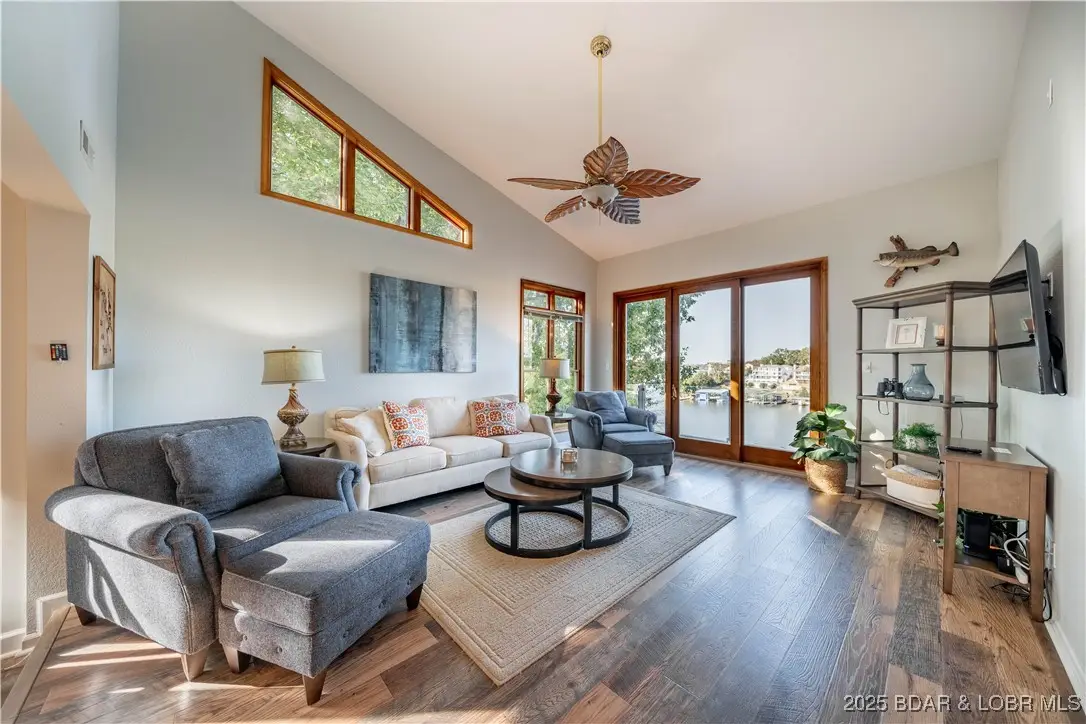 4692 Lakehurst Circle, Osage Beach, MO 65065 - Image #1