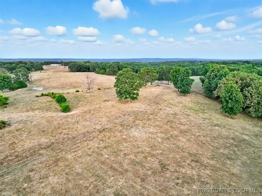 1108 Moreland Road, Camdenton, MO 65020 - Image #2