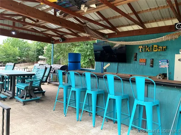 2100 Spring Cove Road, Sunrise Beach, MO 65079