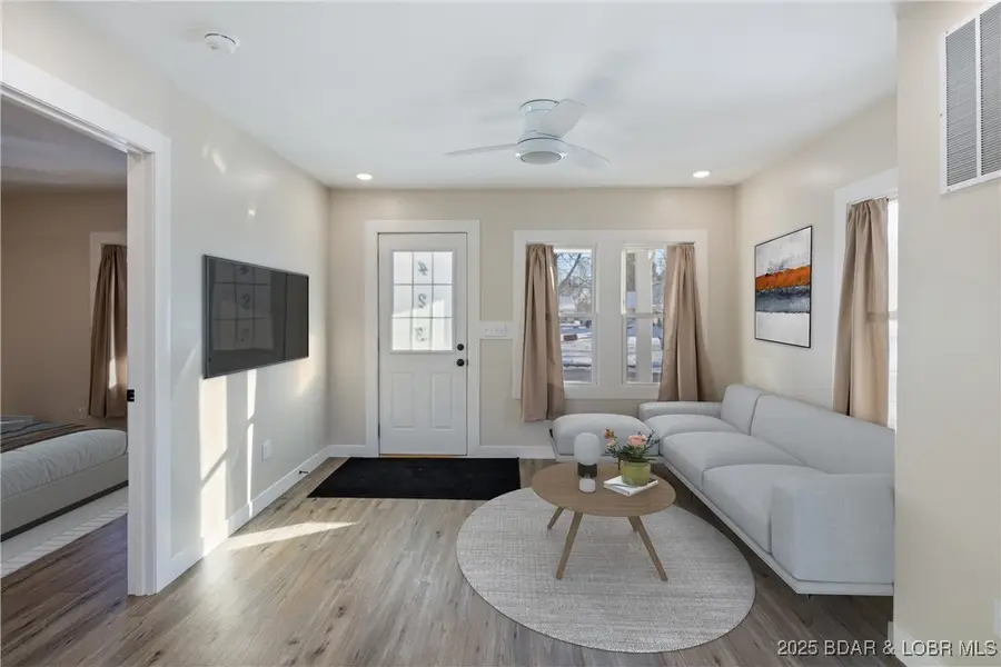 423 W High Street, Eldon, MO 65026 - Image #2