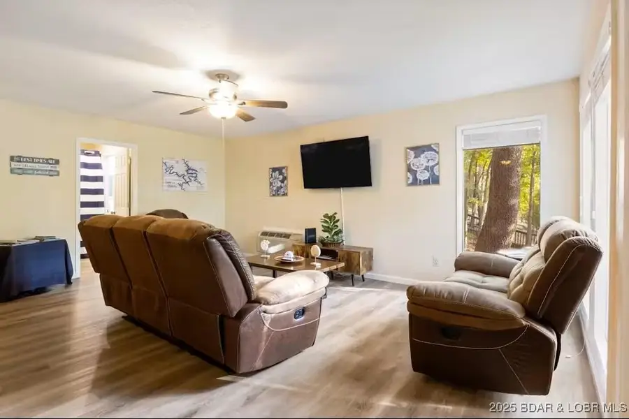 41 Glennlaure Circle, Osage Beach, MO 65065 - Image #3