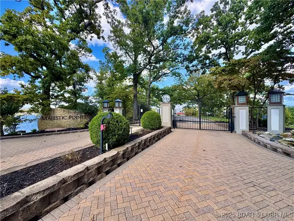 144 Majestic Point #1A, Sunrise Beach, MO 65079