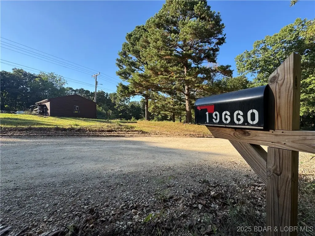 19660 Alum Springs Road, Versailles, MO 65084 - Image #1