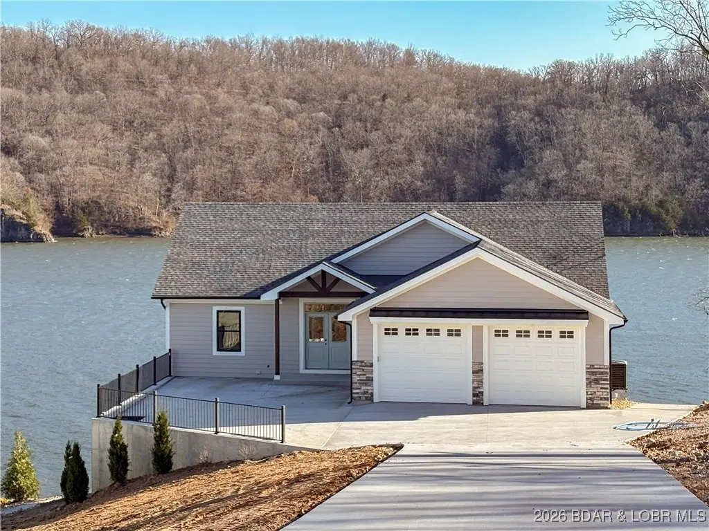 154 Lakeway Lane, Climax Springs, MO 65324 - Image #1
