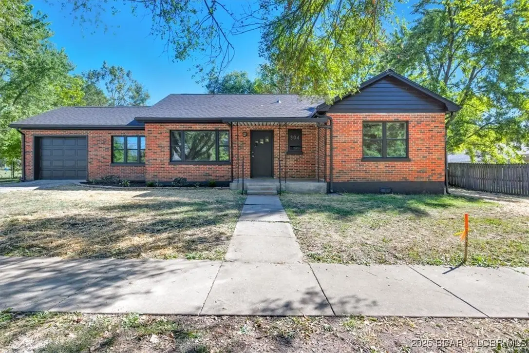 304 Maple Street, Eldon, MO 65026 - Image #1