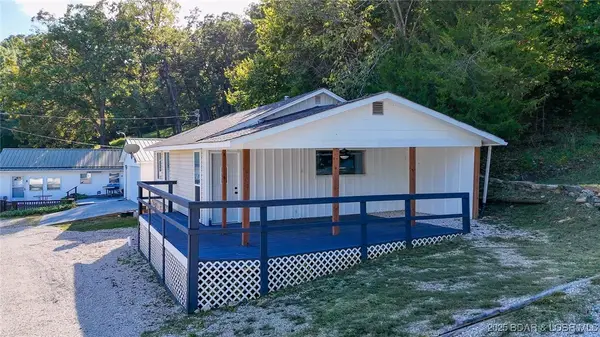 53 H And A Lane, Roach, MO 65787