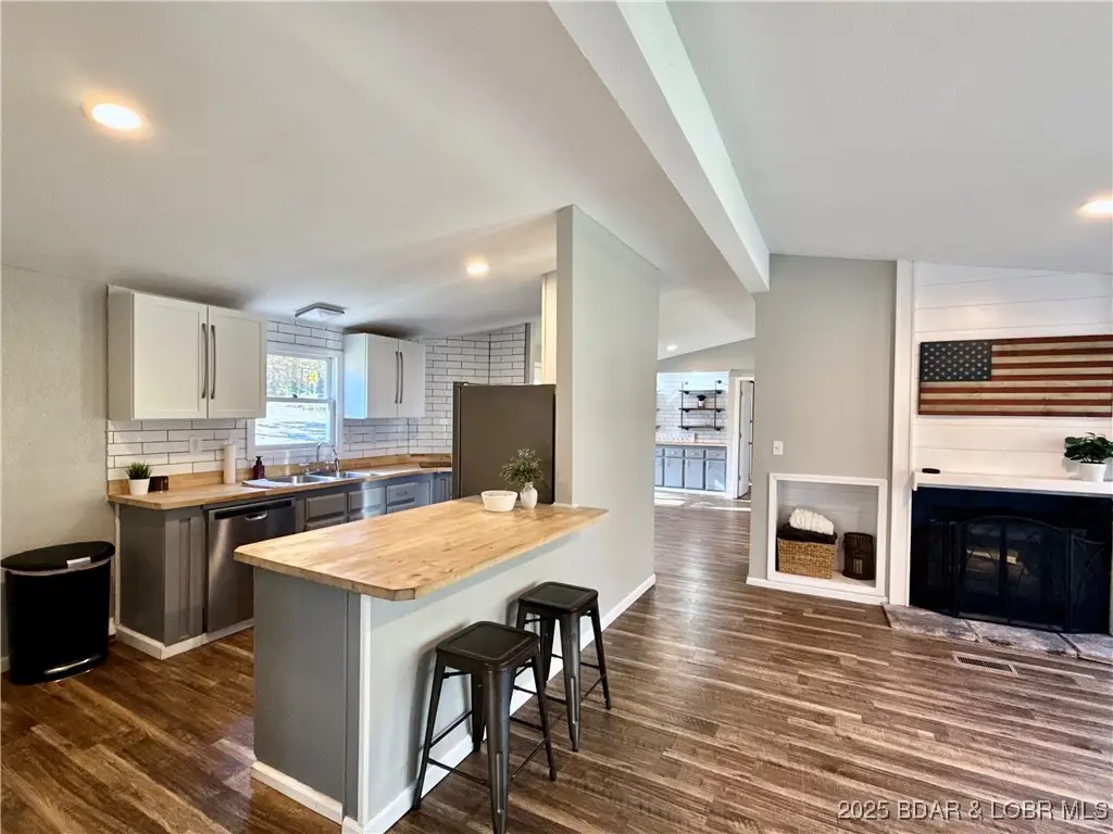 370 State Road V, Linn Creek, MO 65052 - Image #1