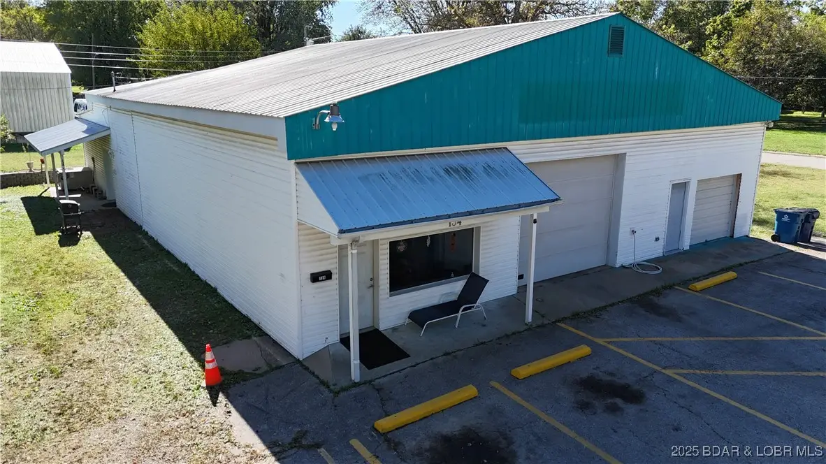 134 W 8th Street, Eldon, MO 65026 - Image #1