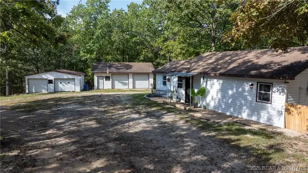 1424 Thousand Acres Road, Montreal, MO 65591